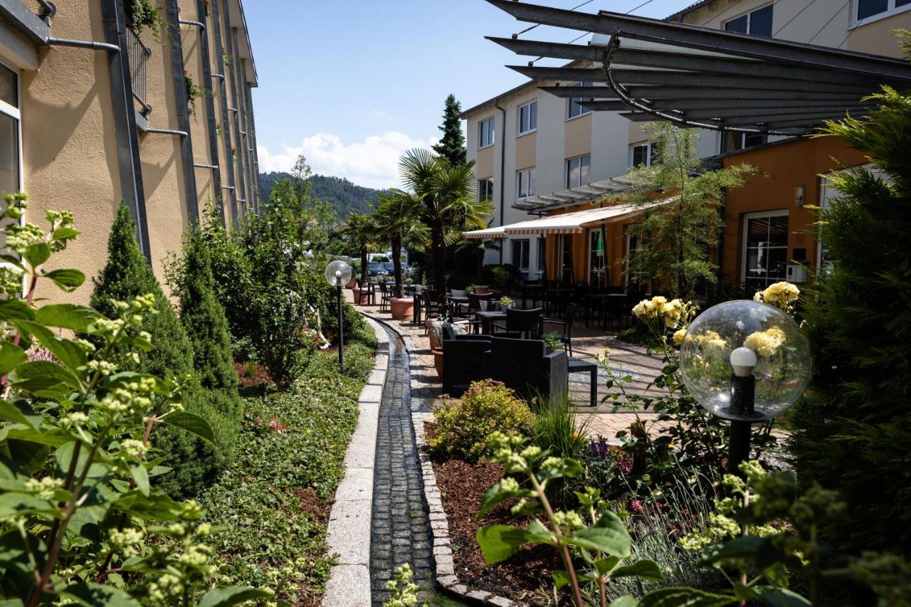 Schwarzwaldhotel Генгенбах Экстерьер фото