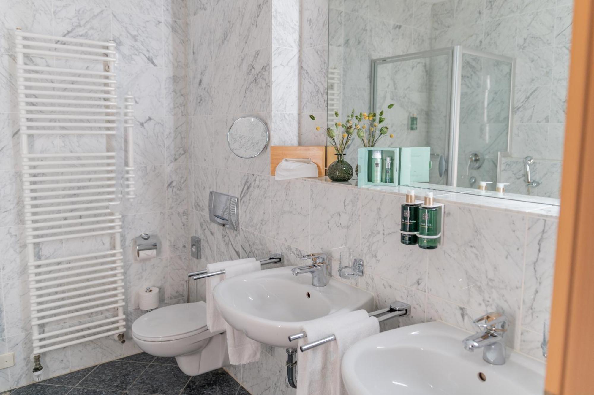 Schwarzwaldhotel Генгенбах Экстерьер фото