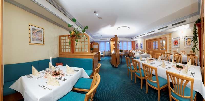 Schwarzwaldhotel Генгенбах Ресторан фото
